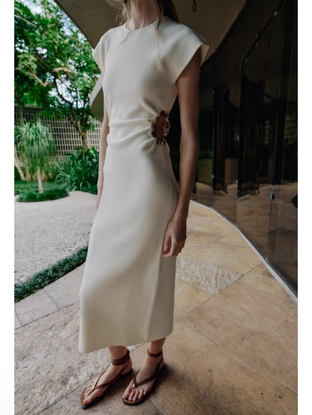 Zara KNIT CUT OUT DRESS WITH BALLS - Picture 2 of 8